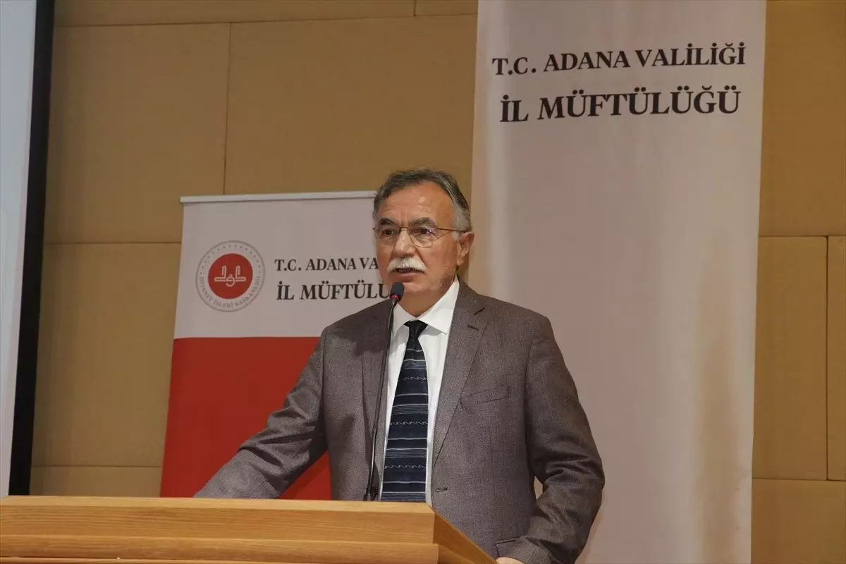 Adana’da ‘Peygamberimiz ve Şahsiyet İnşası’ Konferansı