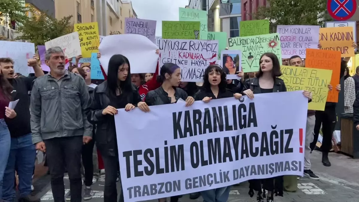 Trabzon’da Kadın Cinayetlerine Karşı Protesto Yürüyüşü