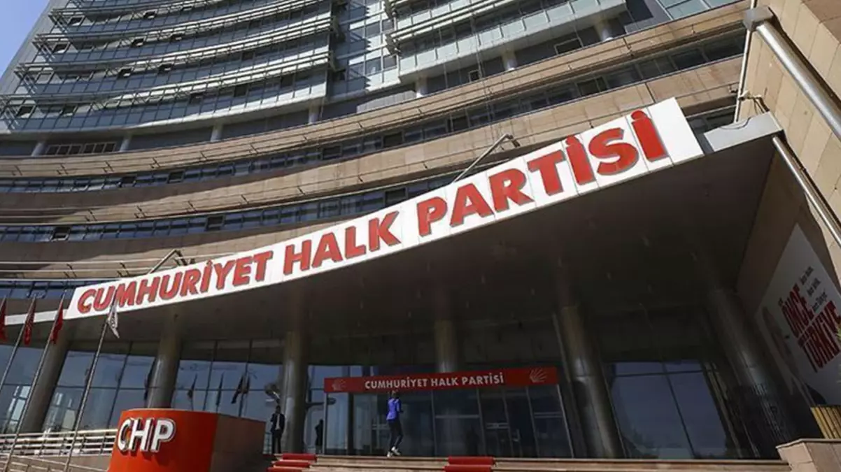 CHP’nin 81 il başkanından Özgür Özel’e güvenoyu