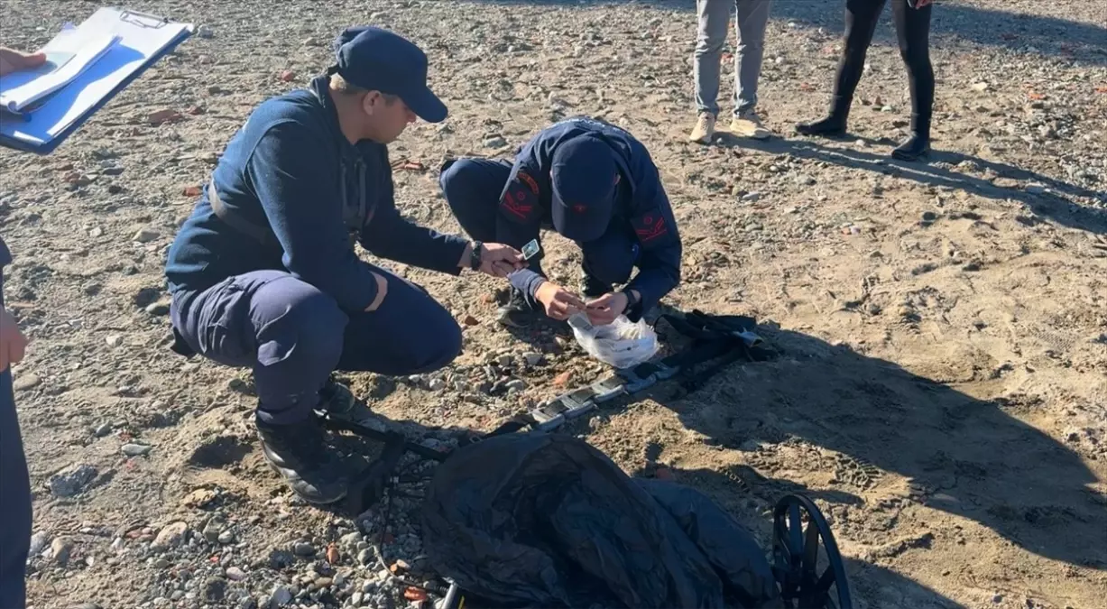 Amasra’da Dalgıç, Sit Alanından Ziynet Eşyası Çıkardı