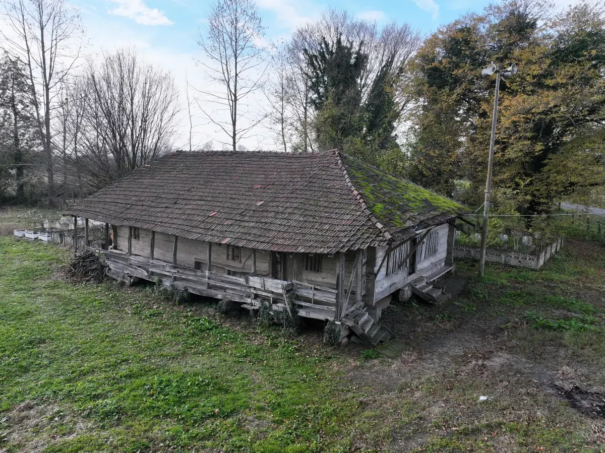 Samsun’daki 800 Yıllık Ahşap Cami Çökme Tehlikesiyle Karşı Karşıya