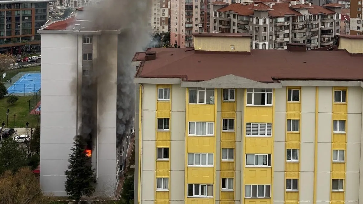 Yangından çıkarılan engelli çocuk hayatını kaybetti